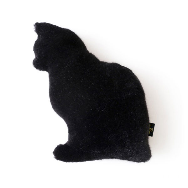 「ふわふわの猫型クッション」Fabrico NEKO