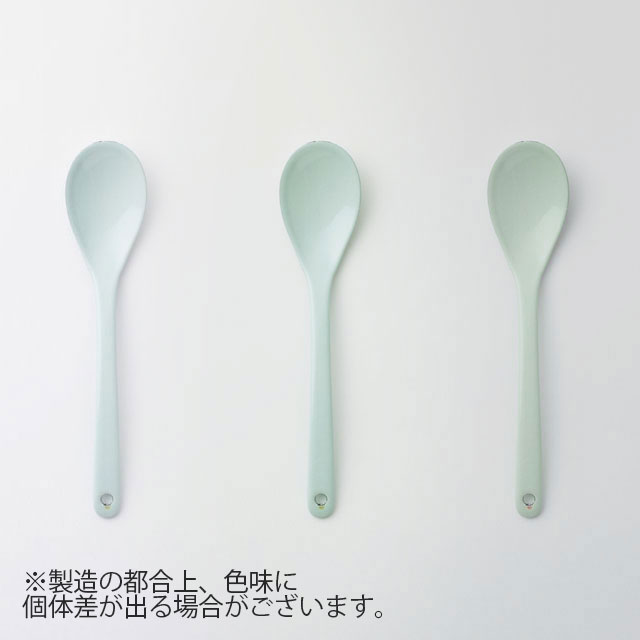 なめらかな琺瑯のフォーク　大