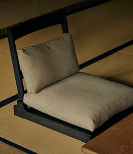 床座の安息。中川政七商店 supported by karimoku