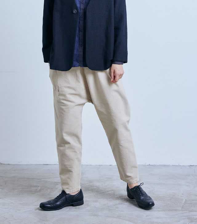 動きやすさを考えたメリハリのあるシルエット